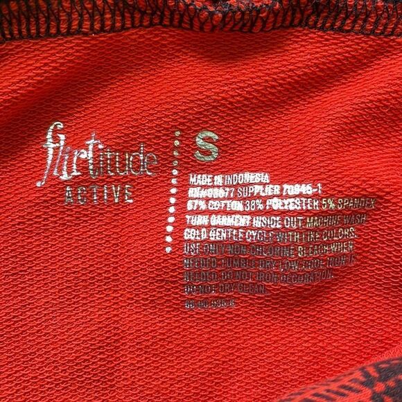 Red and black plaid, hooded cropped top, long sleeve stretchy women’s small - Picture 5 of 6